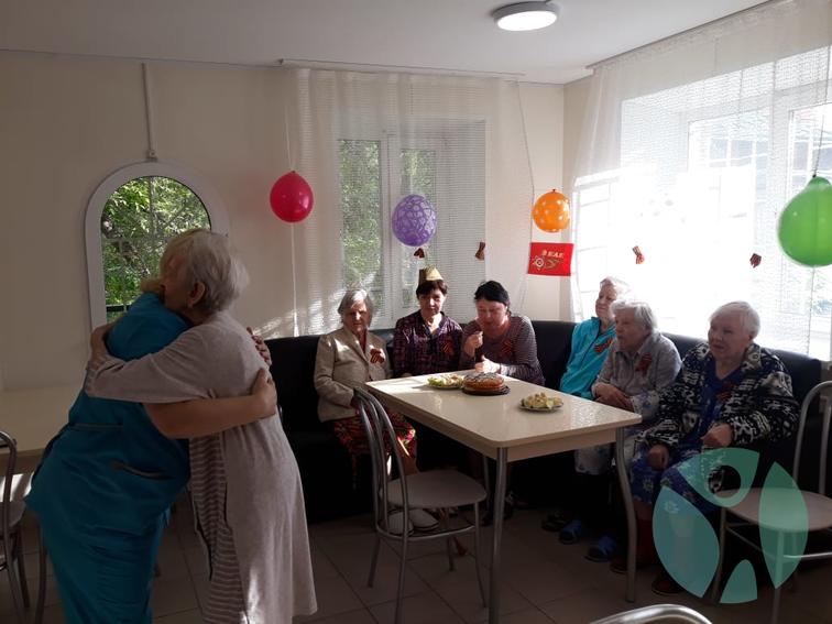 Дом престарелых г. Томск: День победы - самый великий праздник (9 мая 2020)